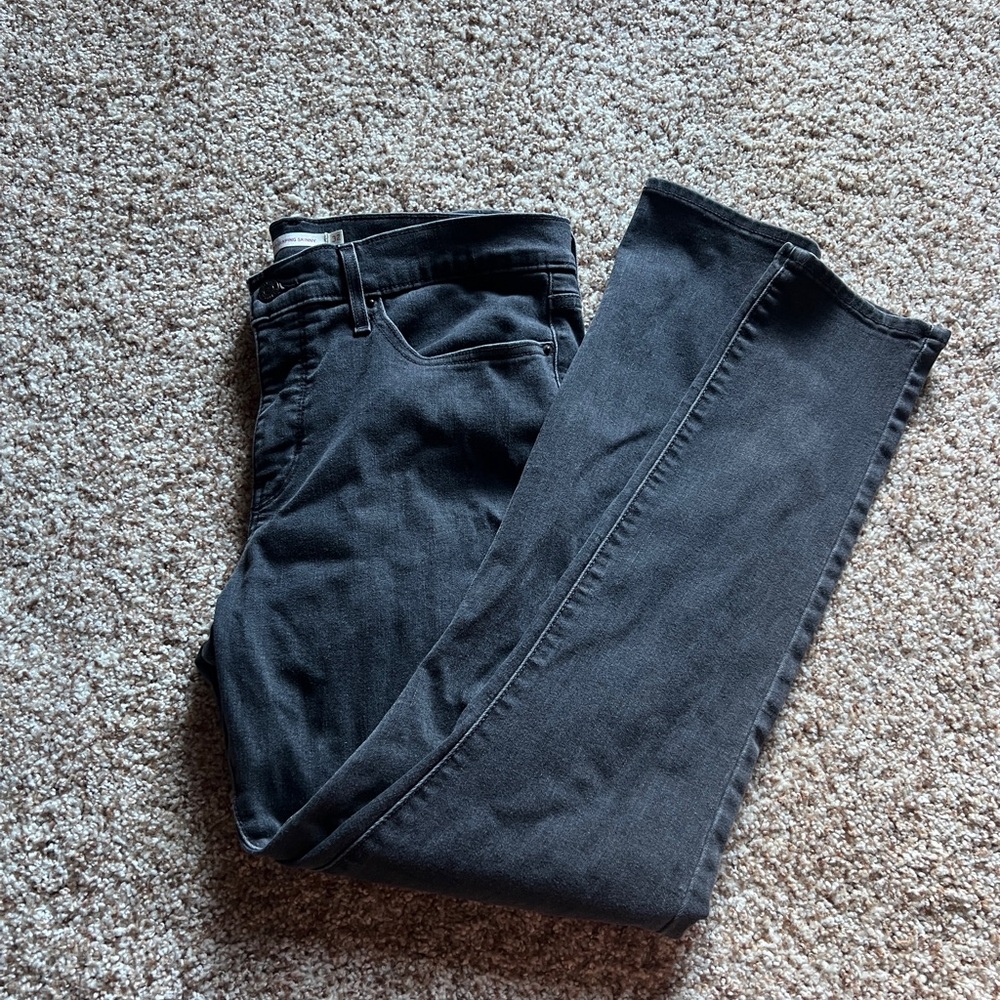 Women's Levi’s 311